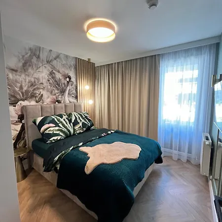 Apartment Luksusowy Przy Plazy Grzybowo (West Pomeranian)
