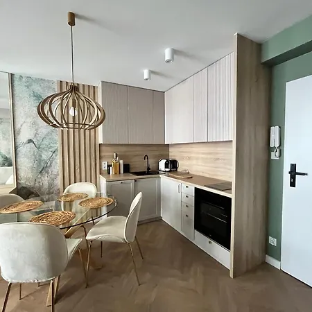 Apartment Luksusowy Przy Plazy Grzybowo (West Pomeranian)